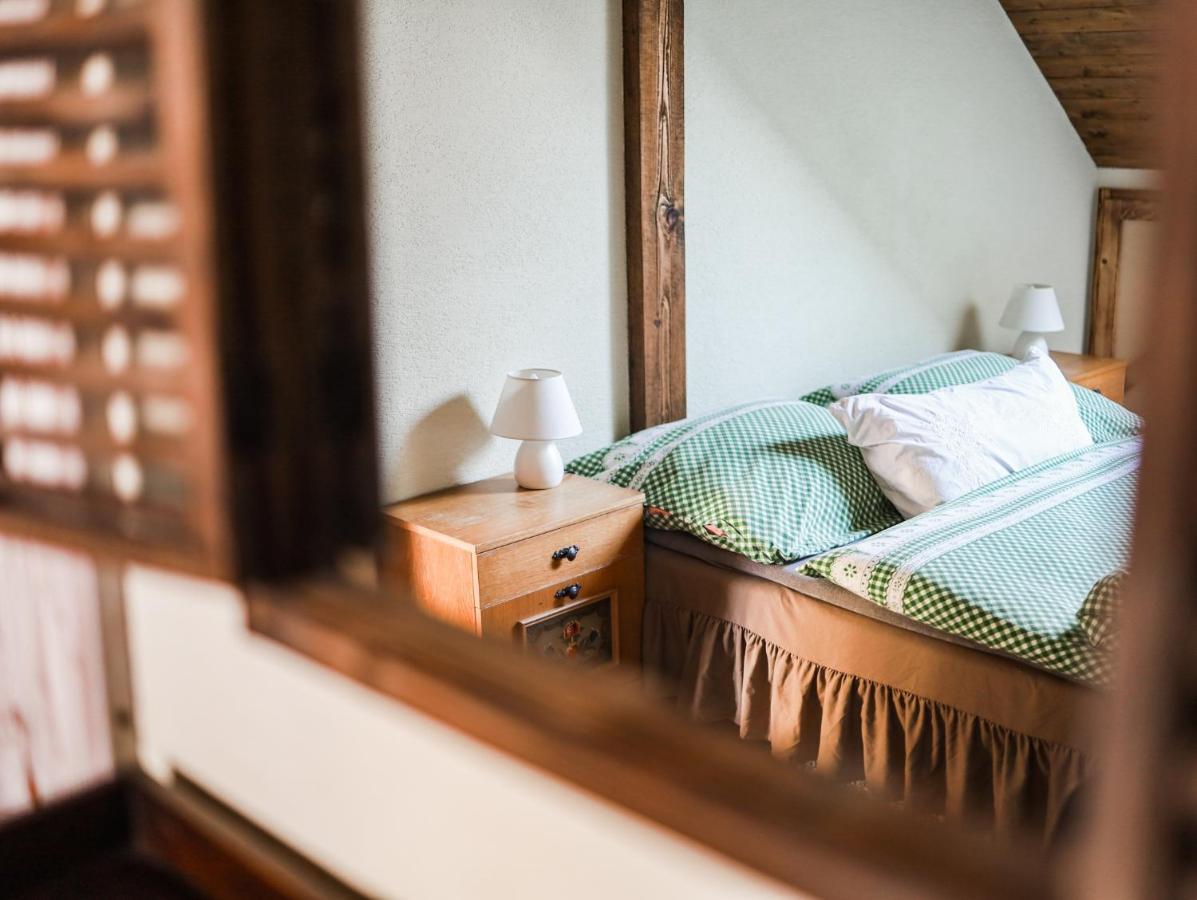 Hotel Mnichov Dvor Slovenska Lupca Esterno foto