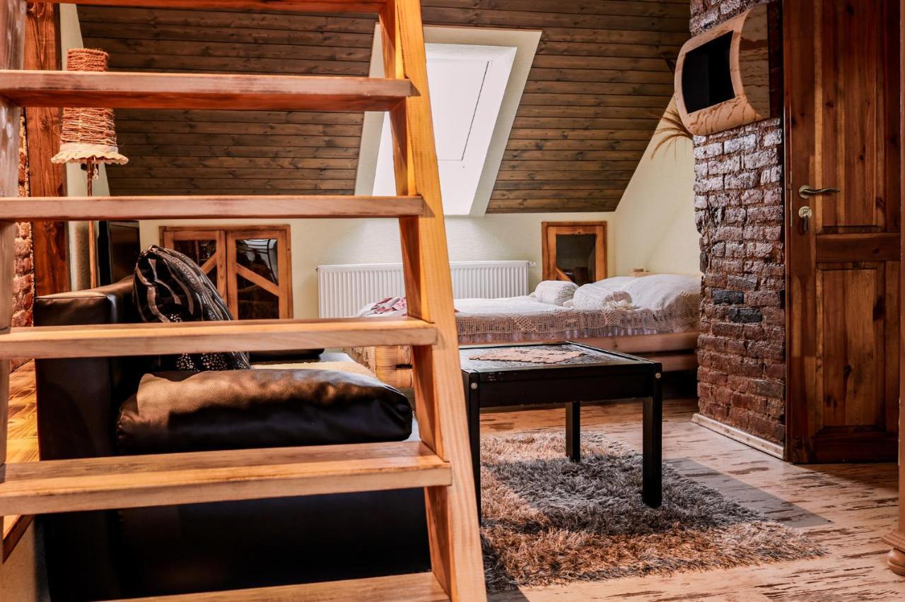 Hotel Mnichov Dvor Slovenska Lupca Esterno foto