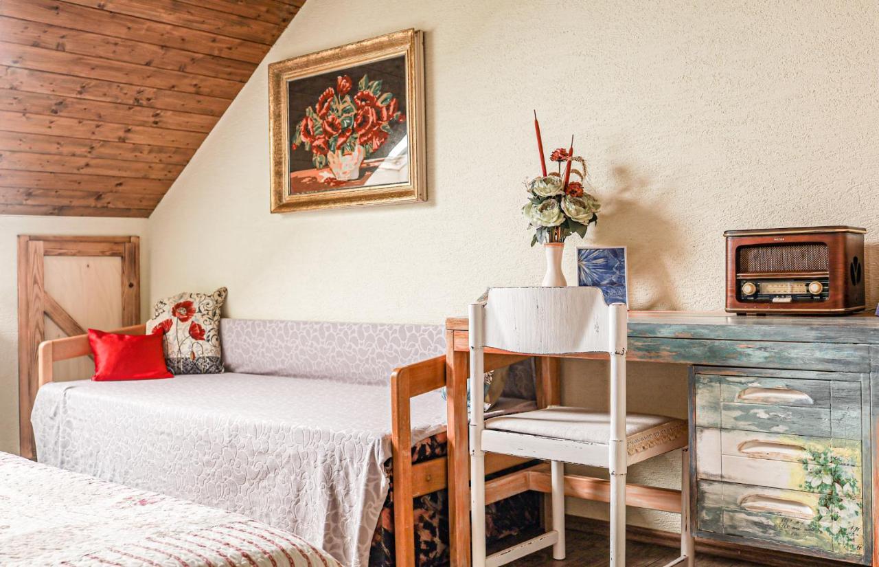 Hotel Mnichov Dvor Slovenska Lupca Esterno foto